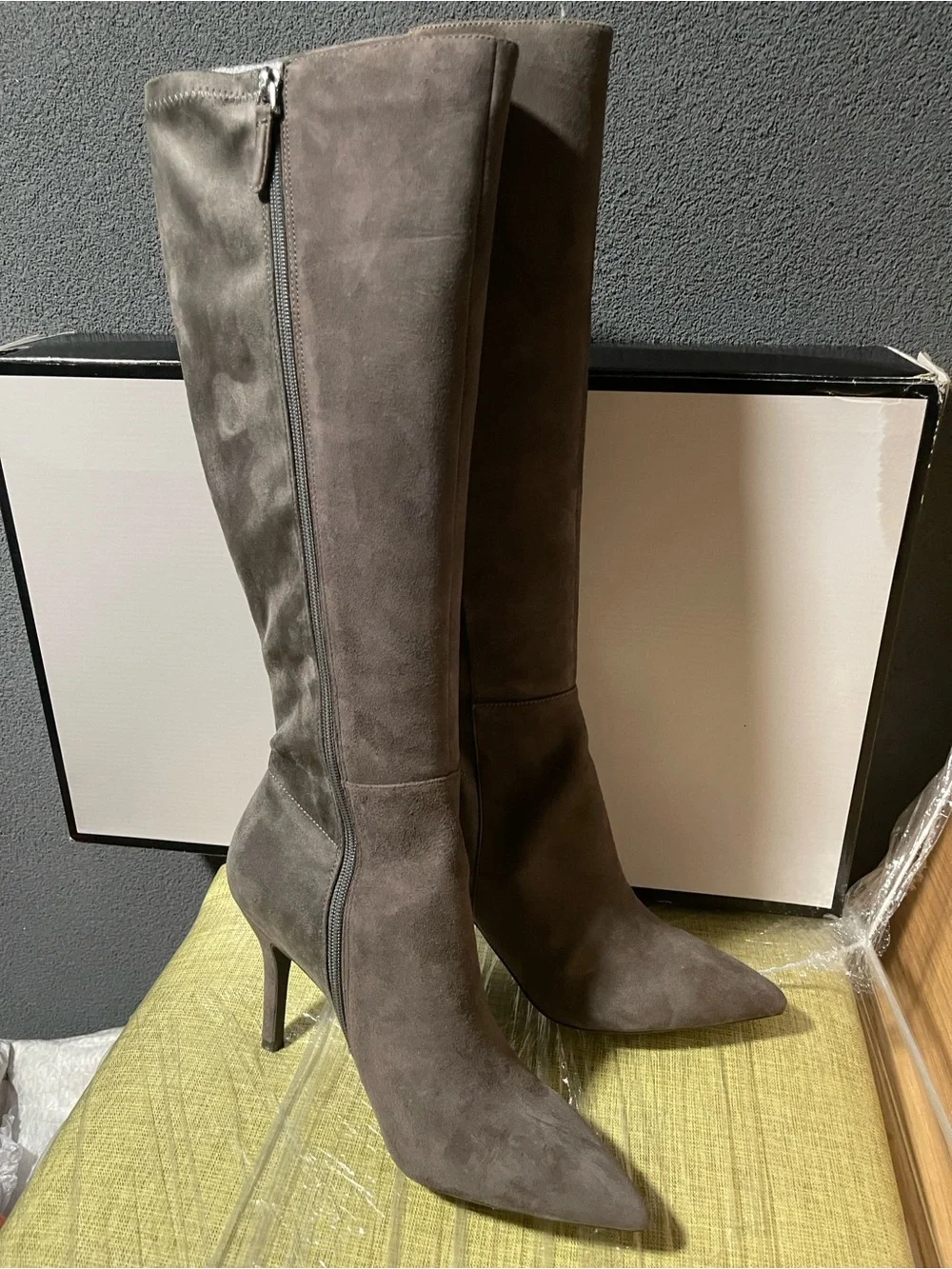 NEW Nine West Fallon Gray Suede Knee high Pointed-Toe Stiletto Boots
